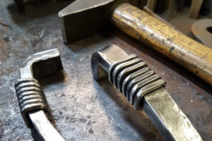 poignée forge acier mobilier design forgé damien rais