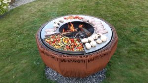 brasero plancha damien rais barbecue BBQ grill design firepit openfire cheminée acier jardin extérieur grillade outdoor kitchen jura 1