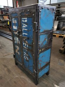 Damien Rais fabrication de mobilier acier armoire