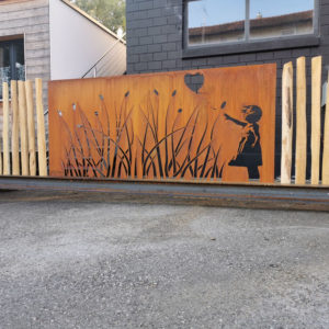 Damien Rais pare-vue en acier roseaux