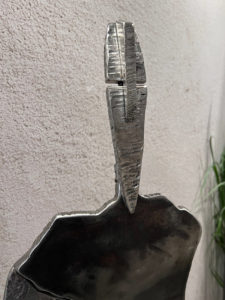 Amazone_sculpture_acier_accueil_Damien_Rais_2