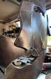 Mask_sculpture_acier_accueil_Damien_Rais_3