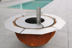 lotus de cuisson brasero plancha ellipsis barbecue grill design braseros firepit openfire cheminee acier jardin exterieur grillade outdoor kitchen damien rais dick 1