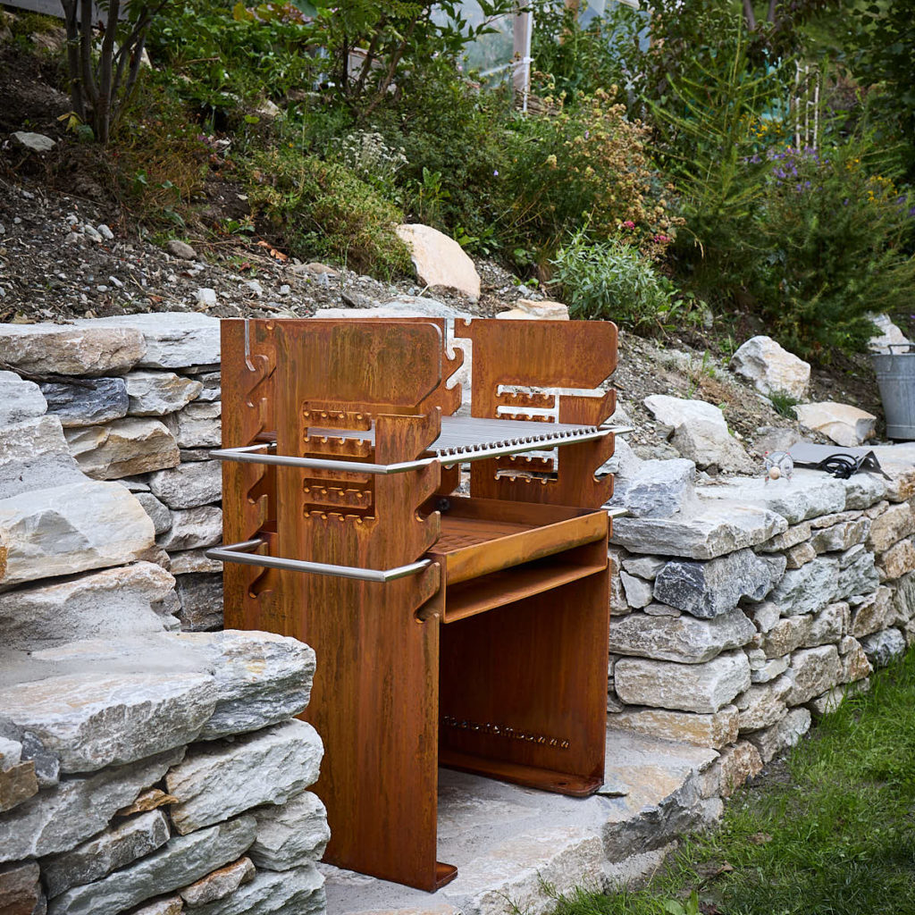 Park+-oxy -Grill-BBQ-Barbecue-Openfire-Grillades-Outdoorkitchen-Club-Public bbq-Picnic-Damien Rais 0