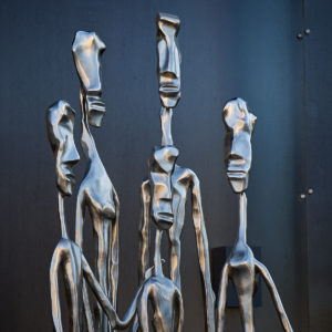 Tribu-sculpture-inox-Damien-Rais-4