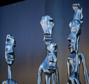 Tribu-sculpture-inox-Damien-Rais-6
